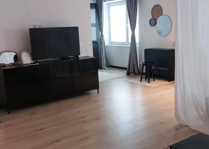 Place2stay Gloggnitz2 Apartamento *