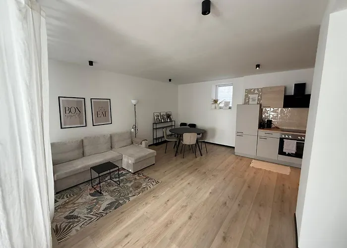 Place2stay Gloggnitz2 *